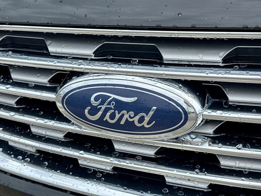 Thumbnail: 2021 Ford Edge - 6