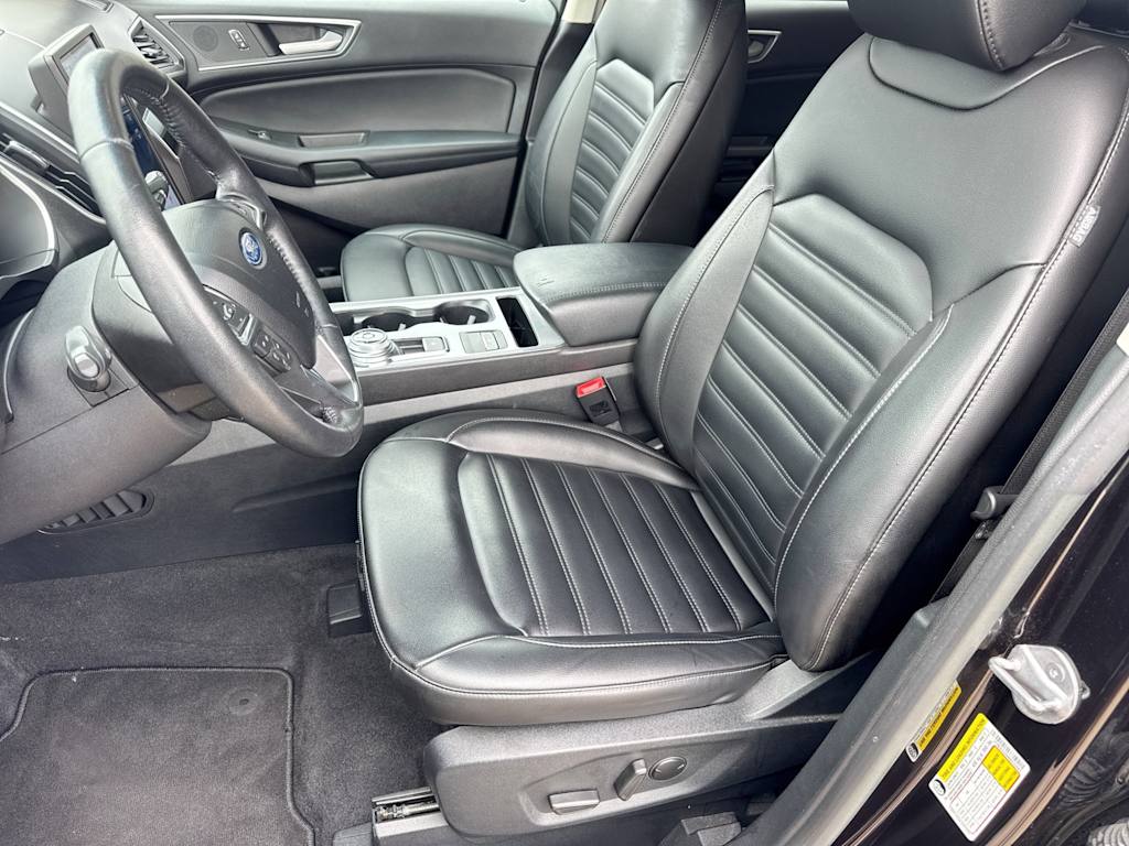 Thumbnail: 2021 Ford Edge - 9