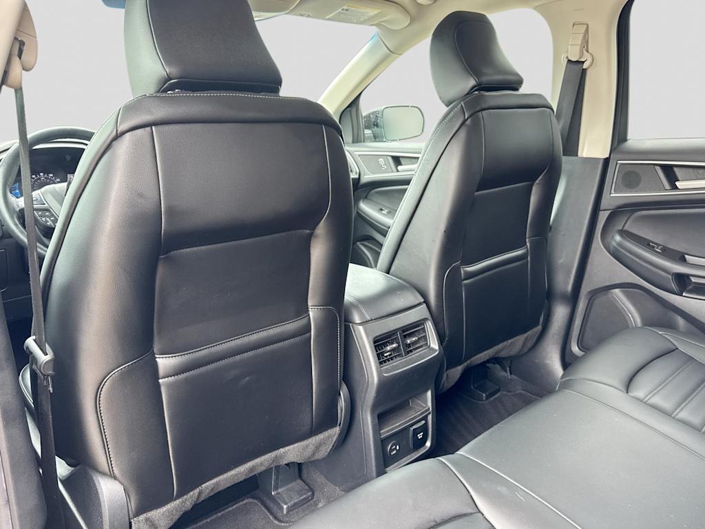 Thumbnail: 2021 Ford Edge - 11