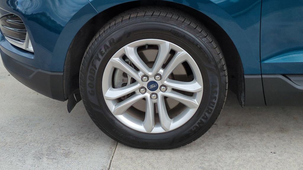 Thumbnail: 2020 Ford Edge - 7