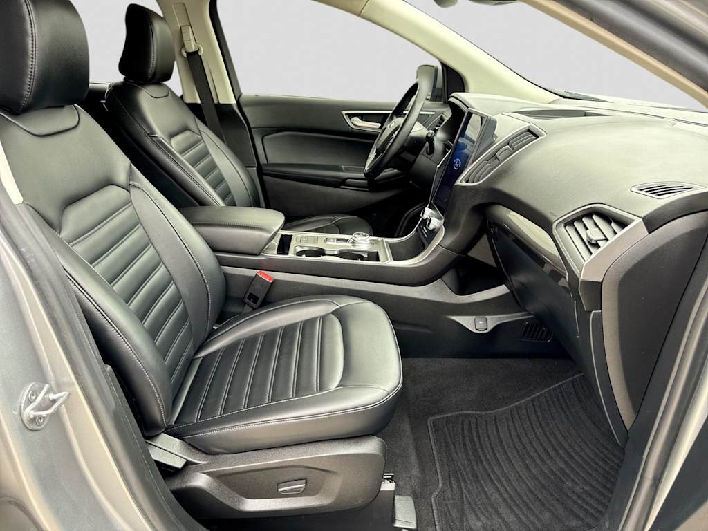 Thumbnail: 2023 Ford Edge - 11
