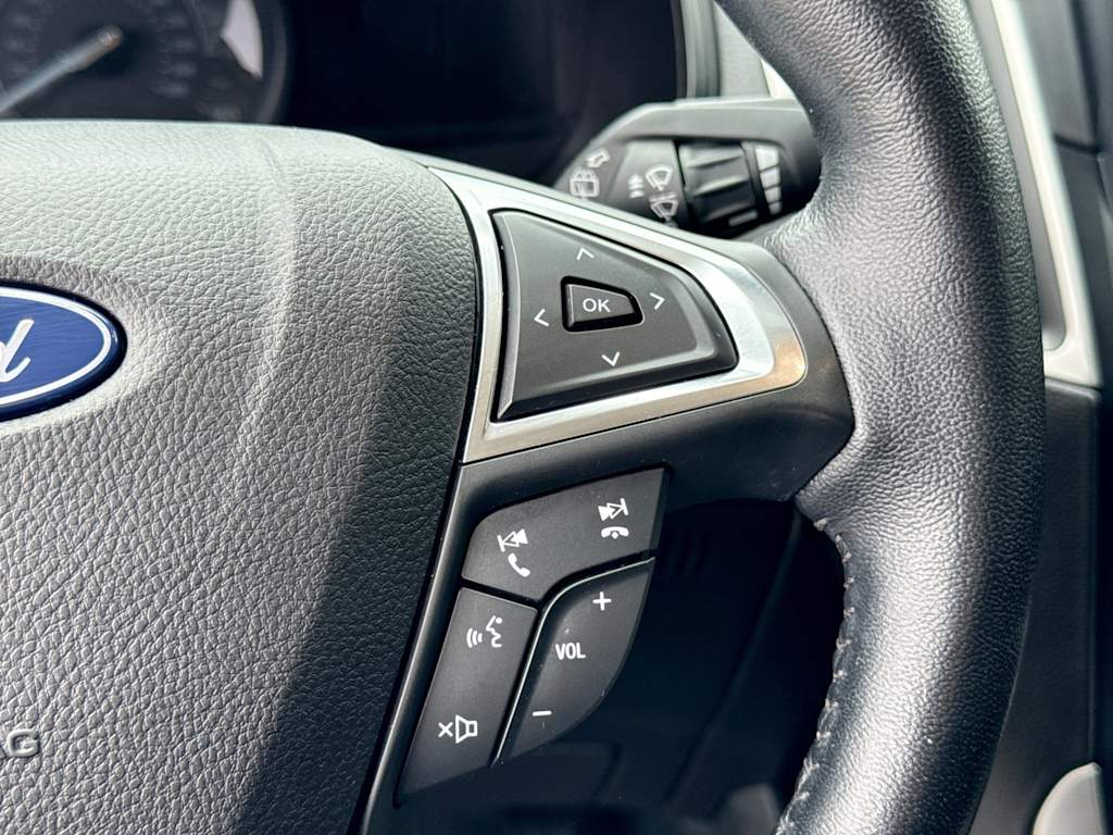Thumbnail: 2023 Ford Edge - 28