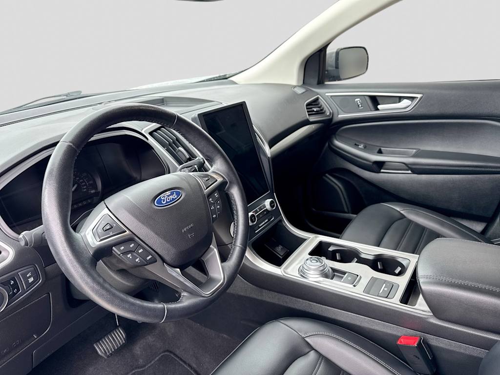 Thumbnail: 2023 Ford Edge - 2