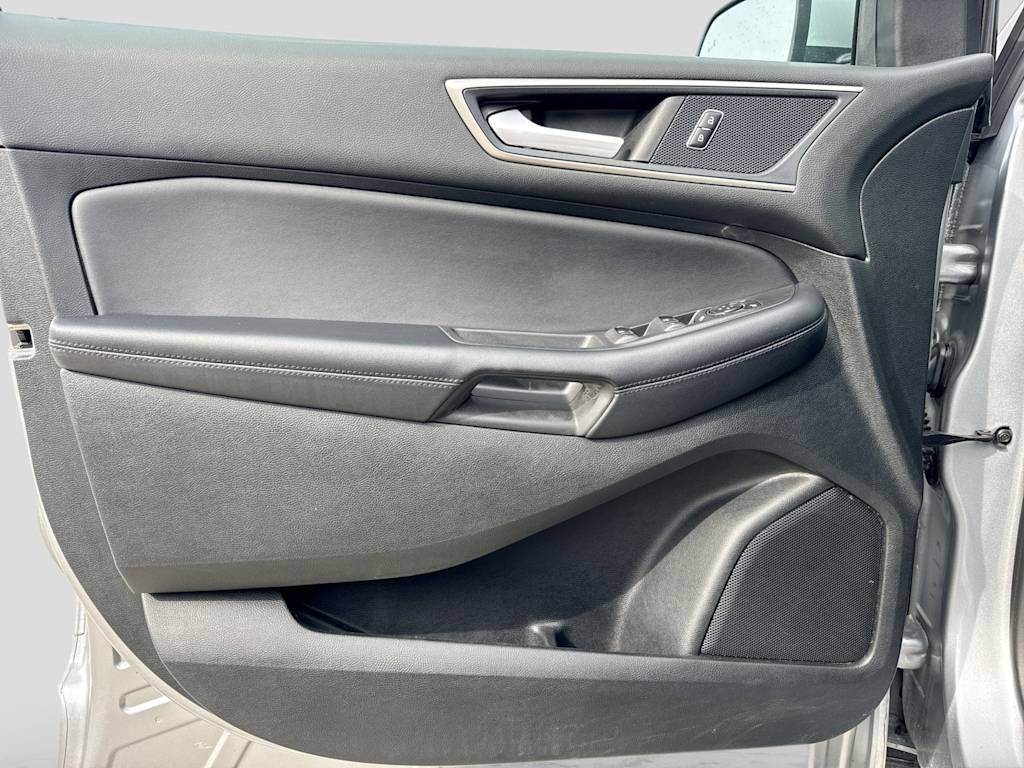 Thumbnail: 2023 Ford Edge - 31