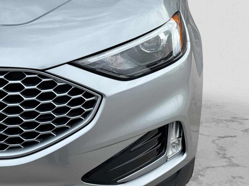 Thumbnail: 2023 Ford Edge - 19