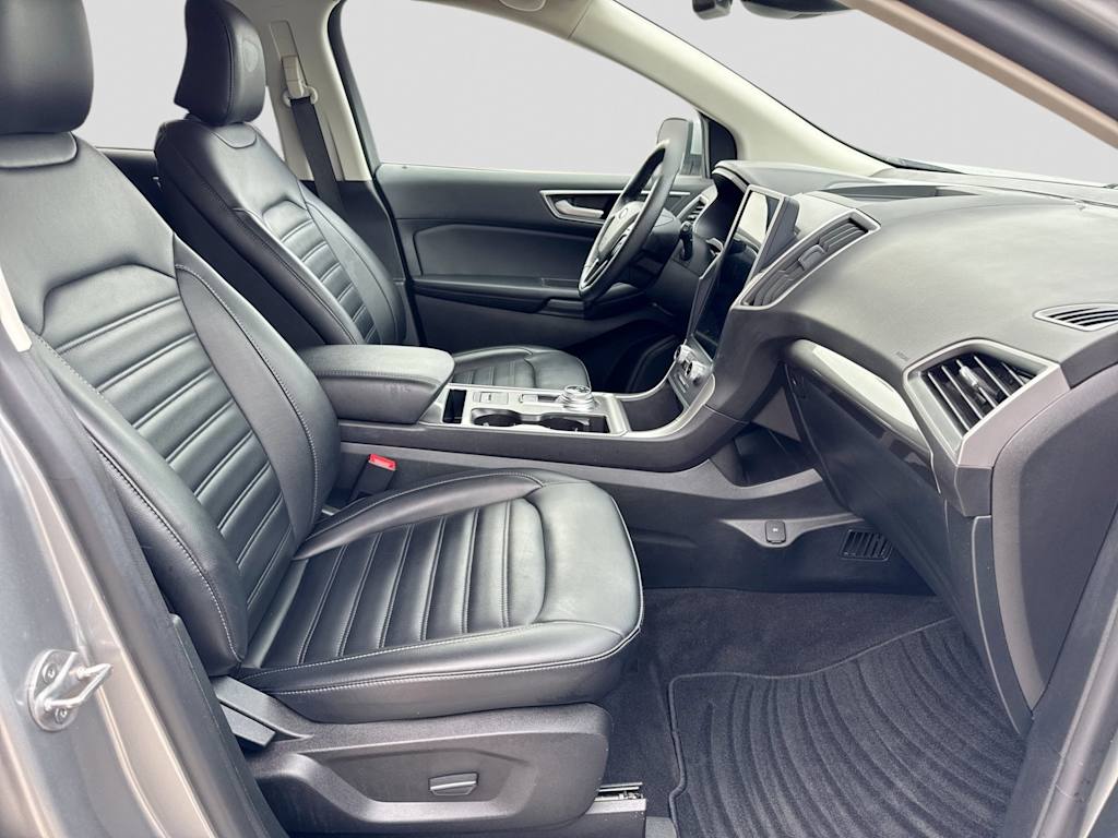 Thumbnail: 2023 Ford Edge - 9