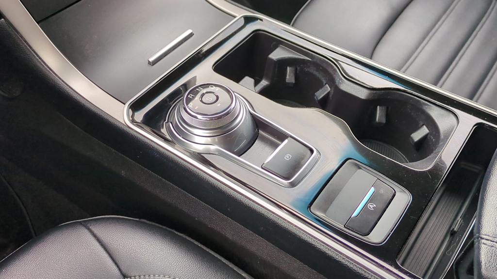 Thumbnail: 2019 Ford Edge - 15