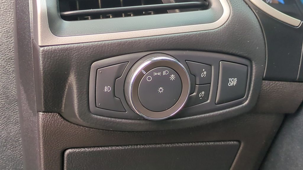 Thumbnail: 2019 Ford Edge - 23