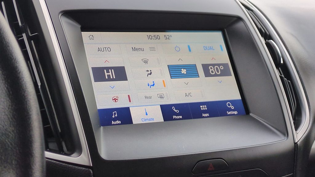 Thumbnail: 2019 Ford Edge - 32