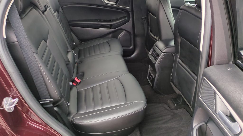 Thumbnail: 2019 Ford Edge - 24