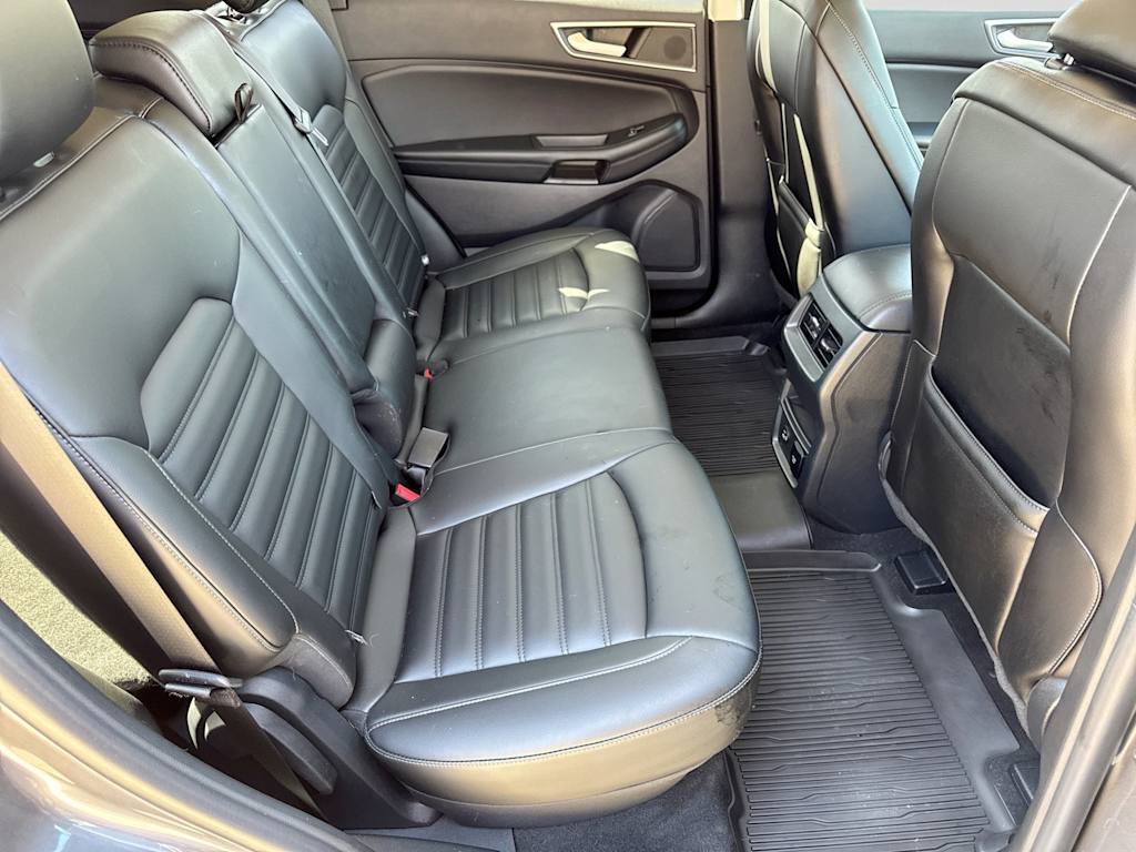 Thumbnail: 2021 Ford Edge - 27