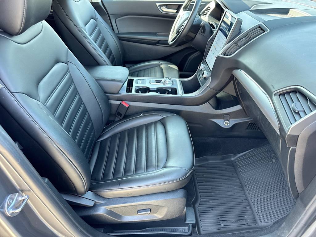 Thumbnail: 2021 Ford Edge - 11