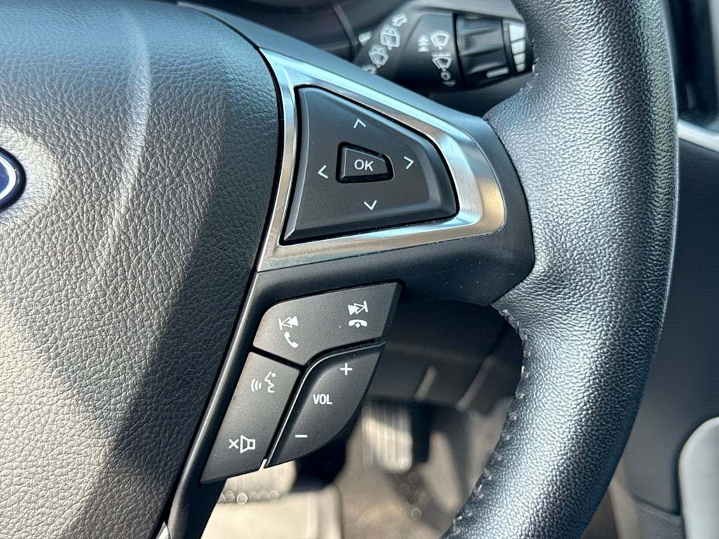 Thumbnail: 2021 Ford Edge - 29