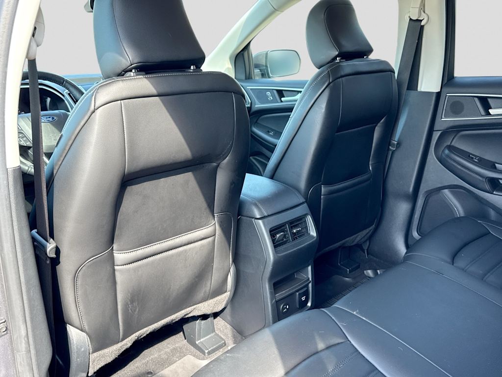 Thumbnail: 2021 Ford Edge - 12