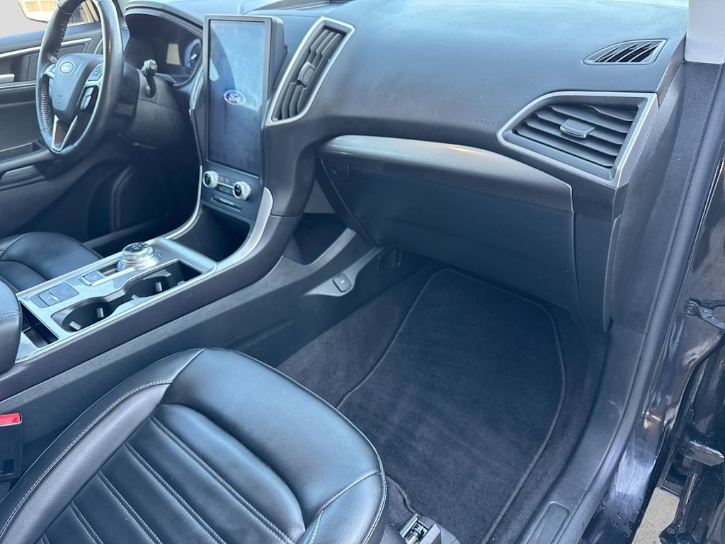 Thumbnail: 2023 Ford Edge - 7