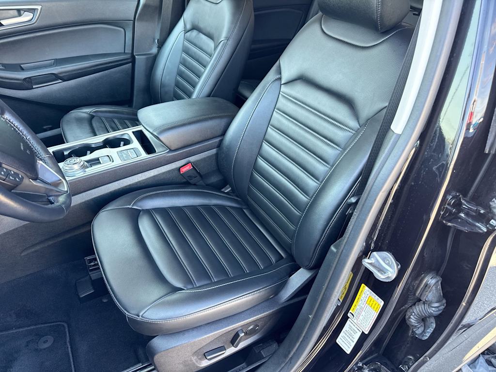 Thumbnail: 2023 Ford Edge - 19