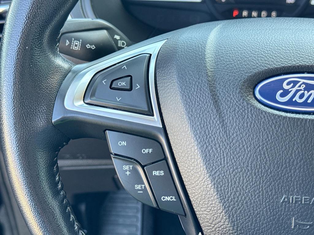 Thumbnail: 2023 Ford Edge - 25