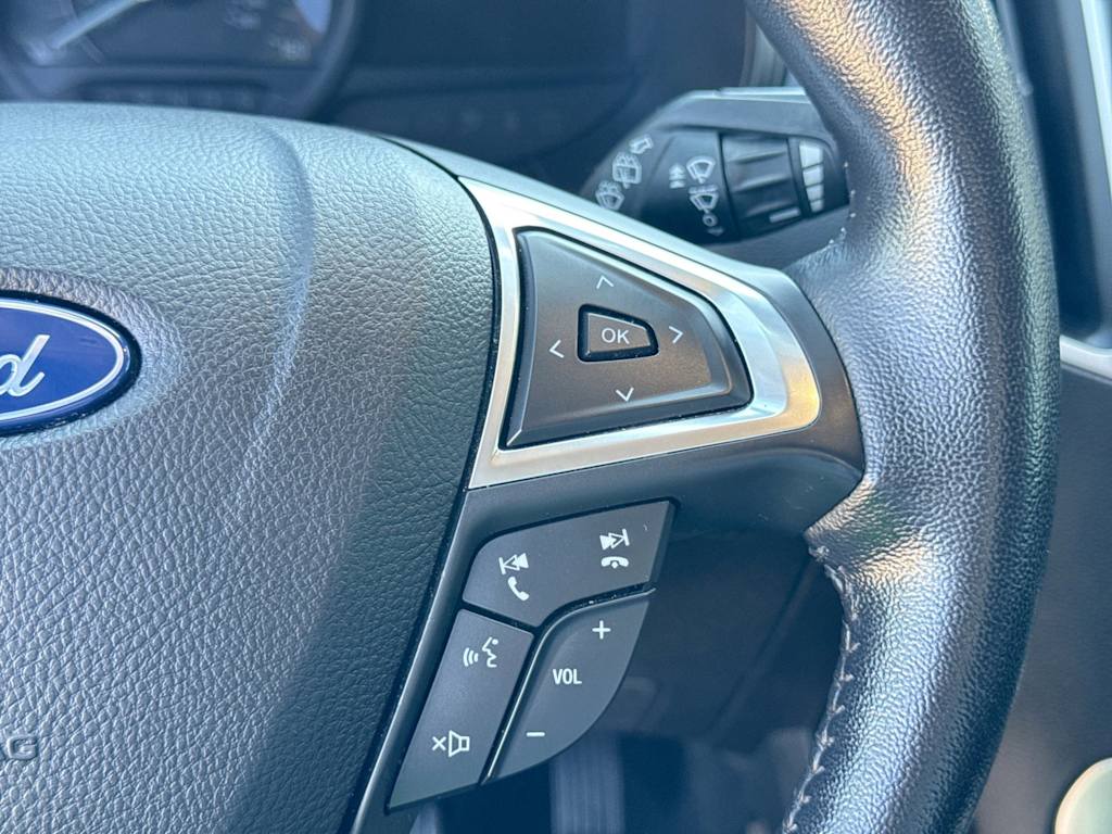 Thumbnail: 2023 Ford Edge - 26