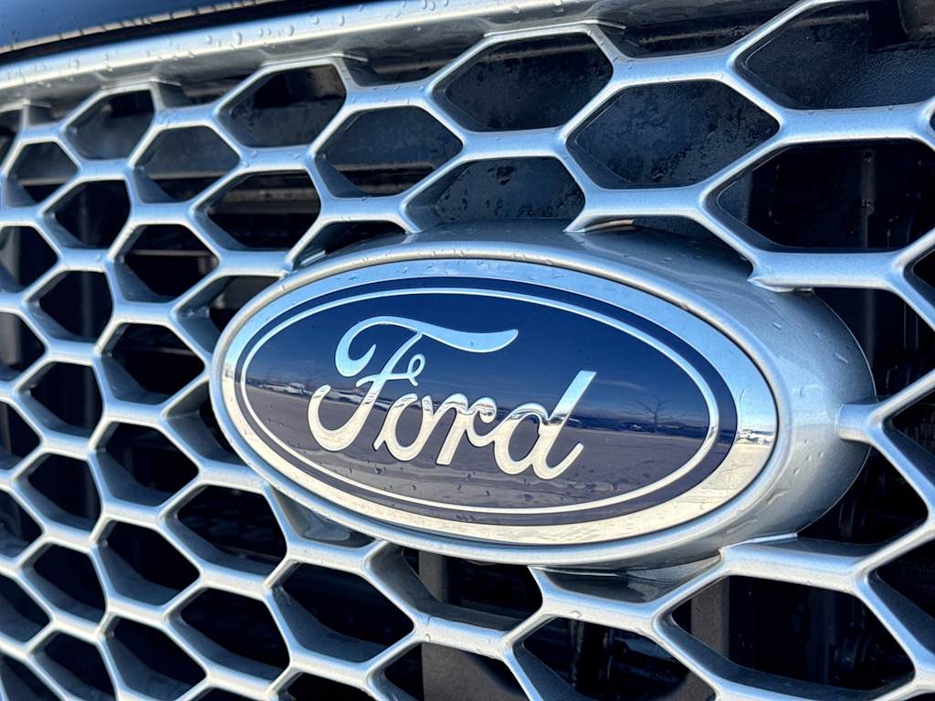 Thumbnail: 2023 Ford Edge - 3