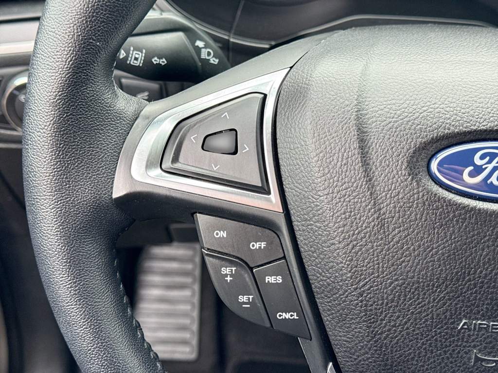 Thumbnail: 2023 Ford Edge - 27