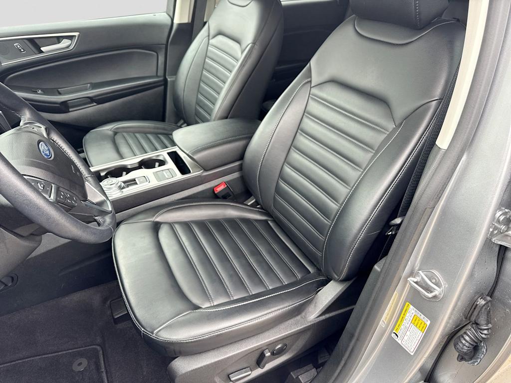 Thumbnail: 2023 Ford Edge - 21