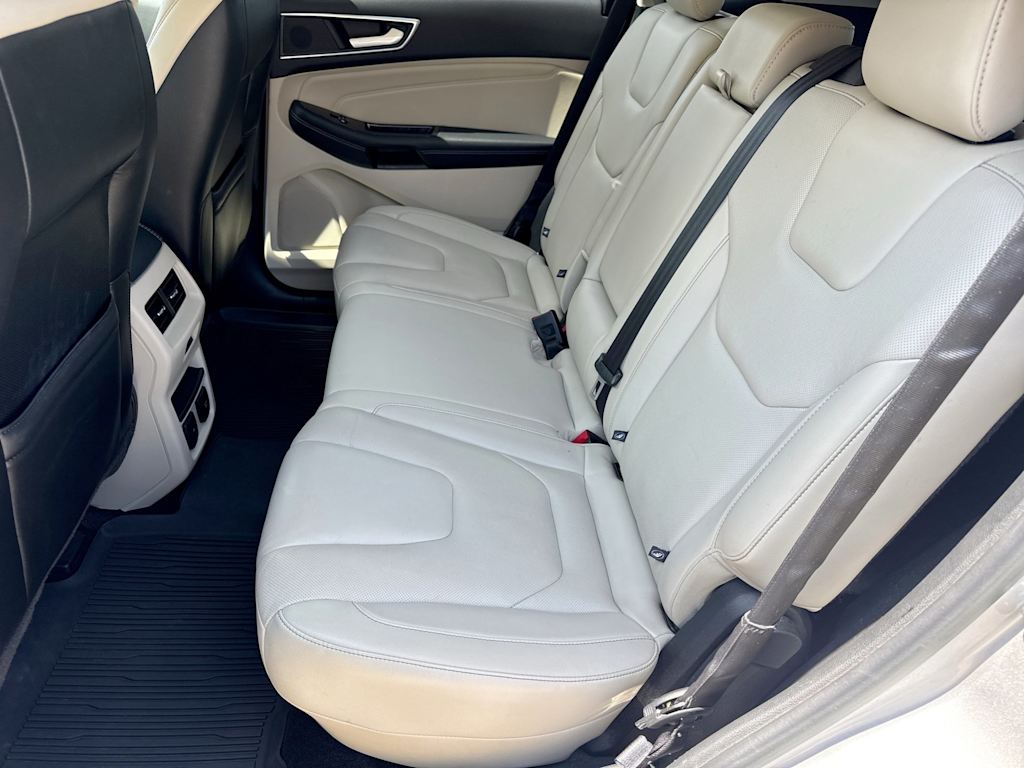 Thumbnail: 2017 Ford Edge - 27