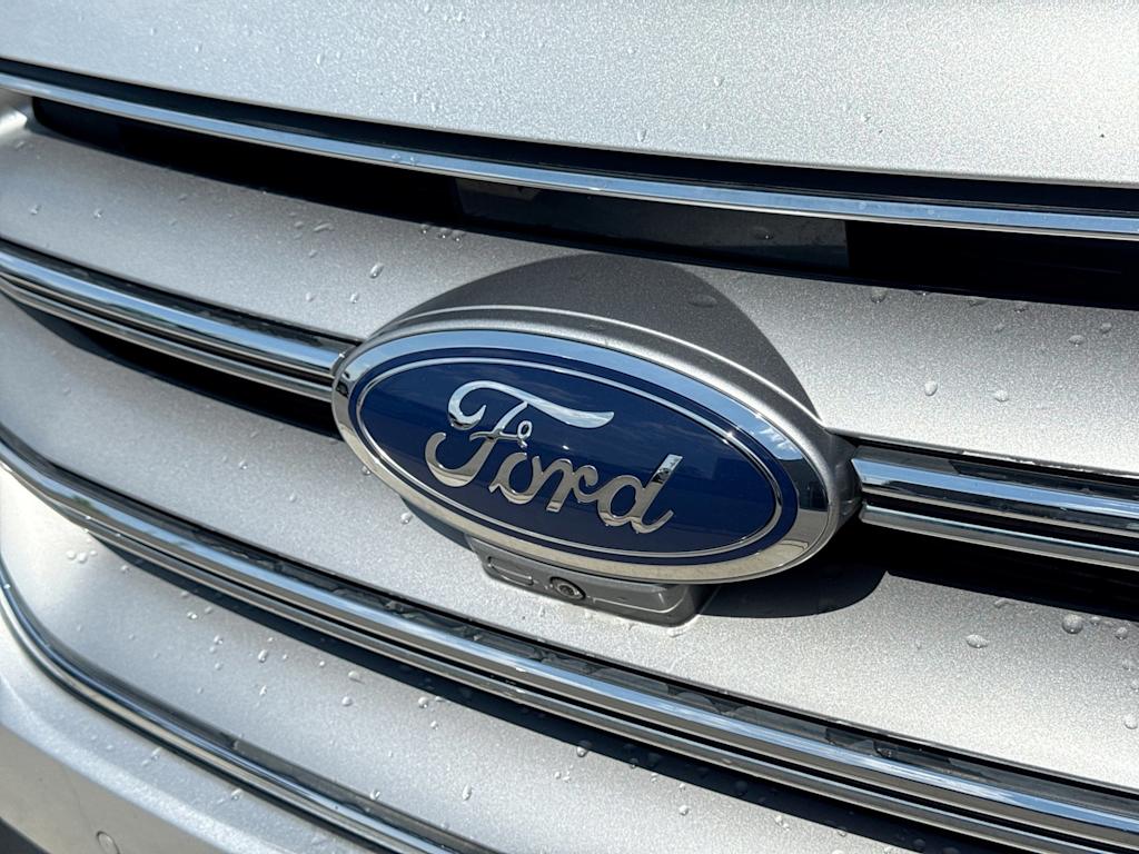 Thumbnail: 2017 Ford Edge - 6