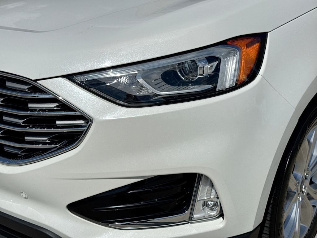 Thumbnail: 2020 Ford Edge - 23