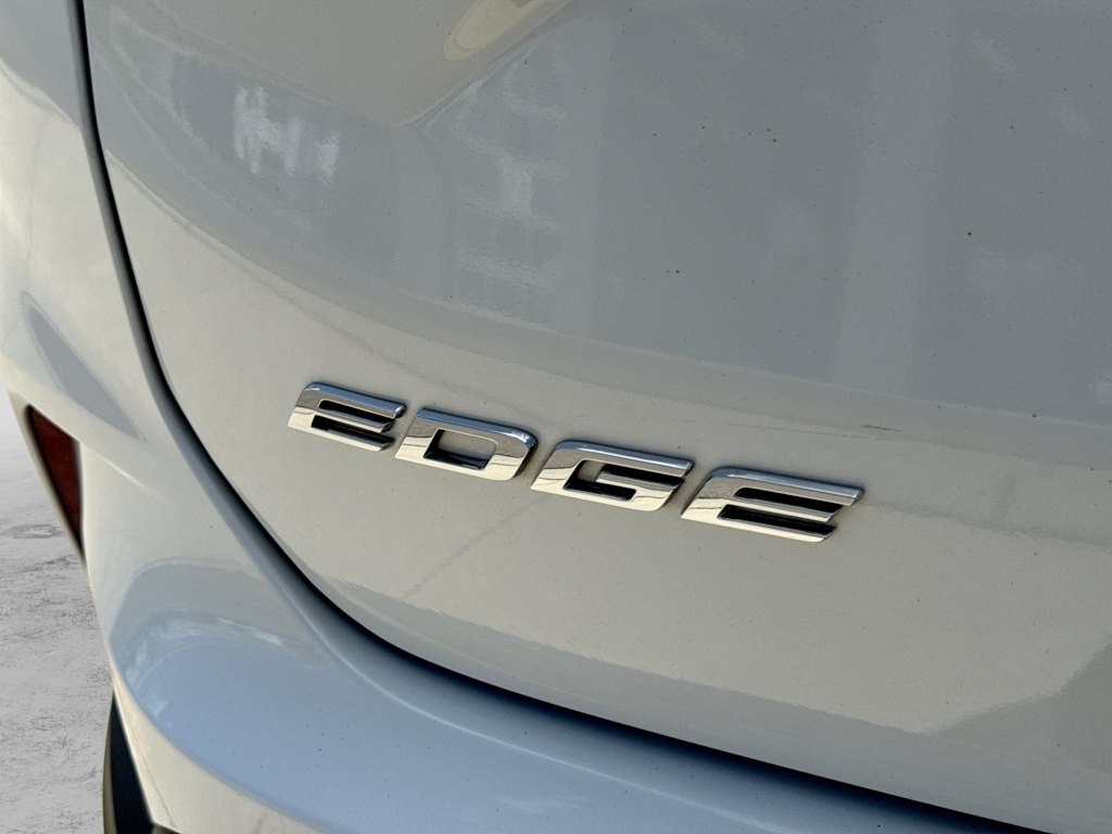 Thumbnail: 2020 Ford Edge - 24