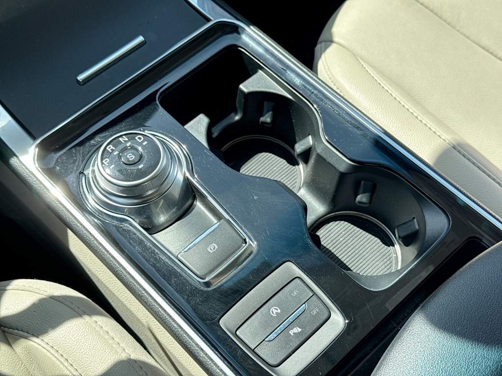 Thumbnail: 2020 Ford Edge - 34