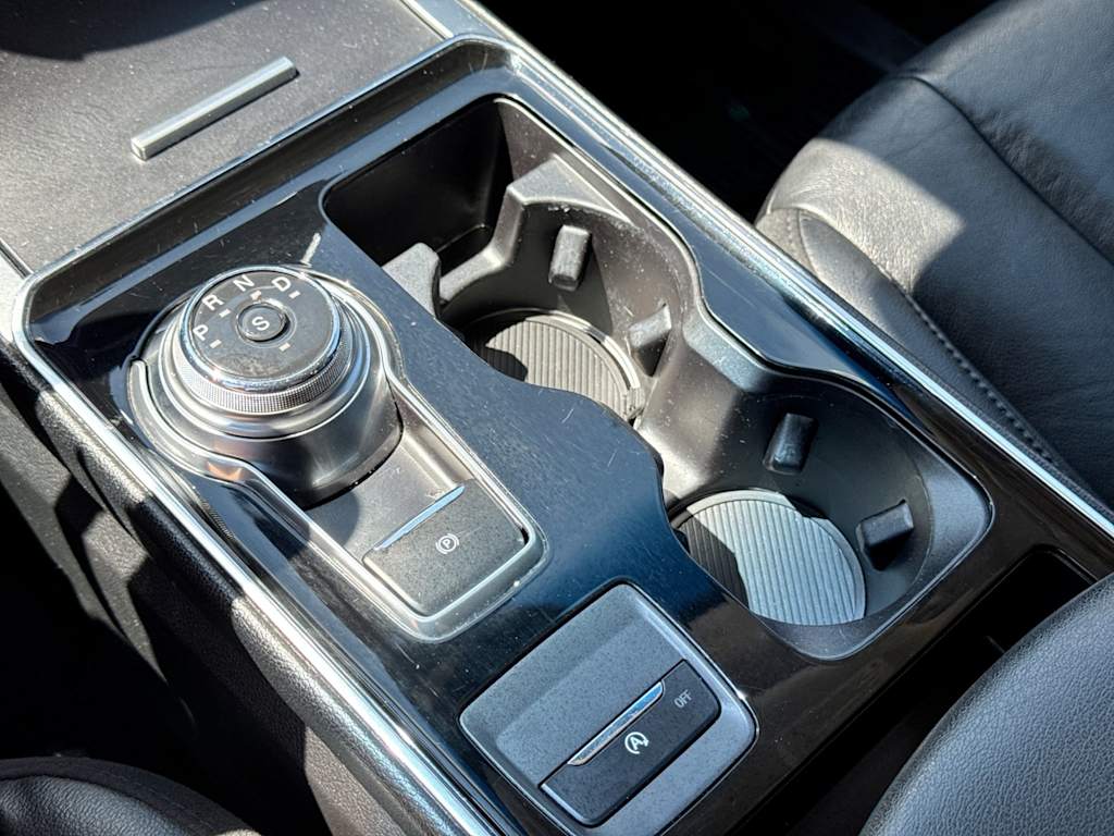Thumbnail: 2019 Ford Edge - 36