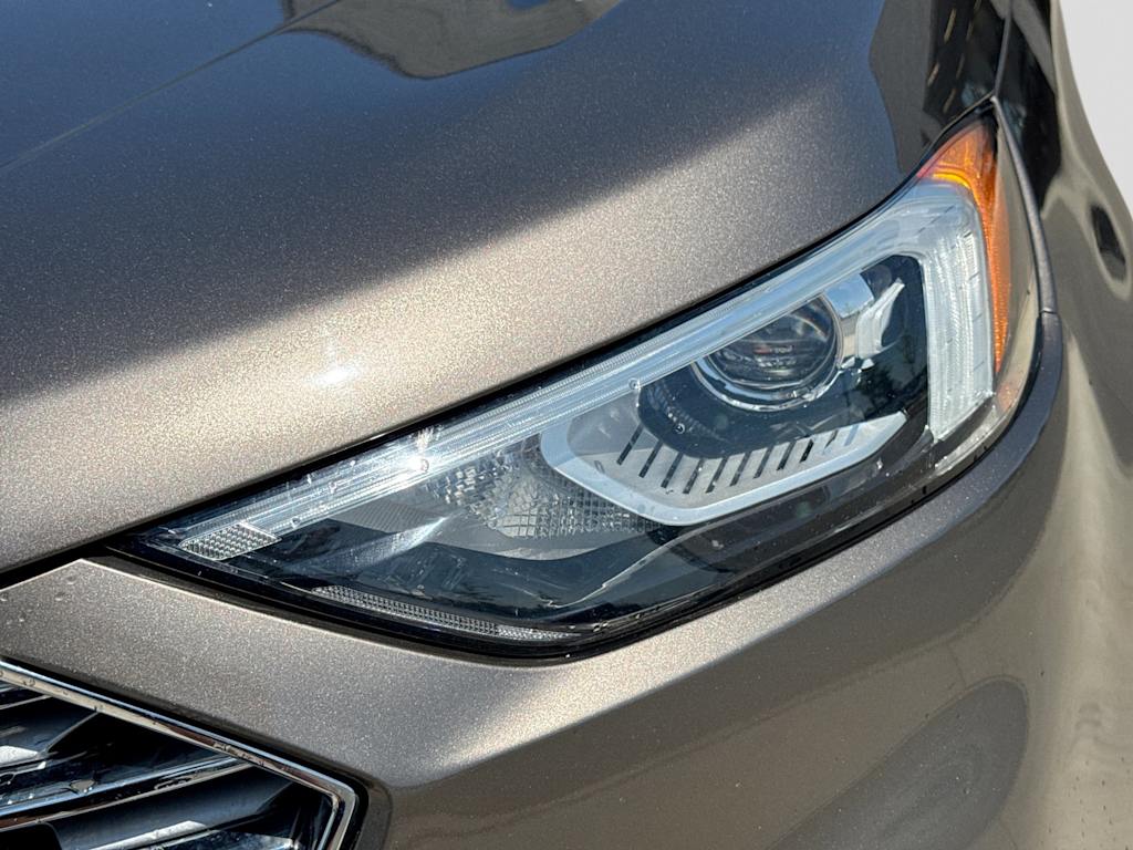 Thumbnail: 2019 Ford Edge - 23