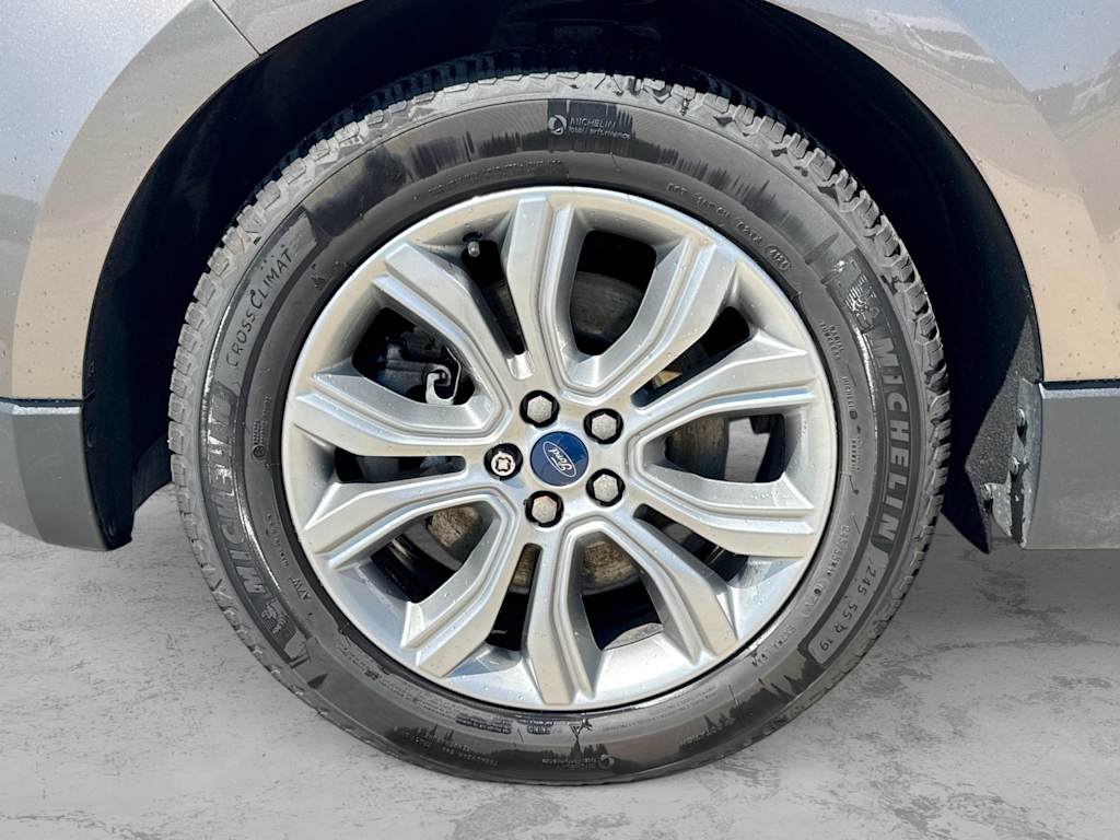Thumbnail: 2019 Ford Edge - 7