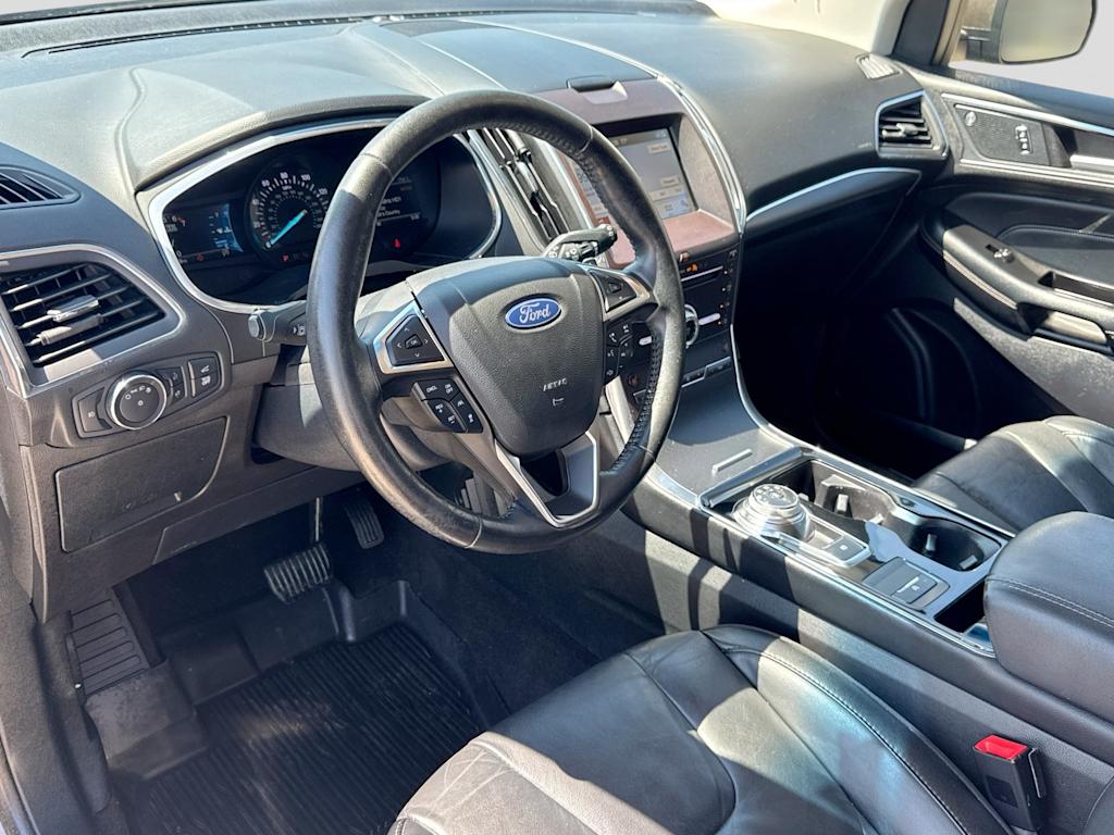 Thumbnail: 2019 Ford Edge - 2
