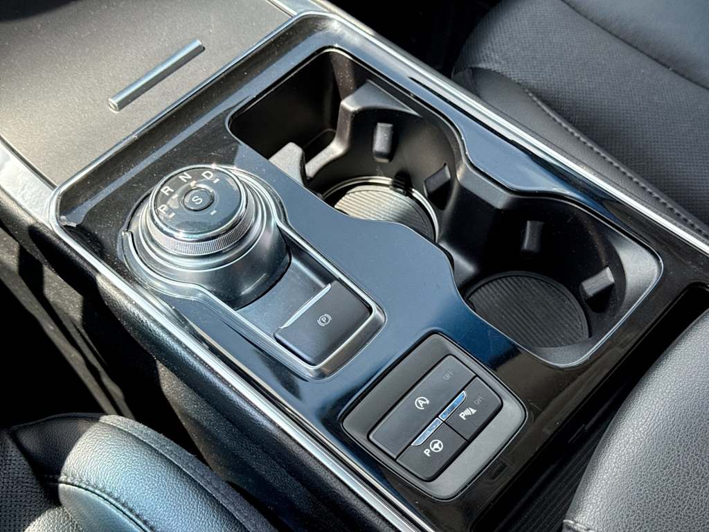 Thumbnail: 2019 Ford Edge - 36