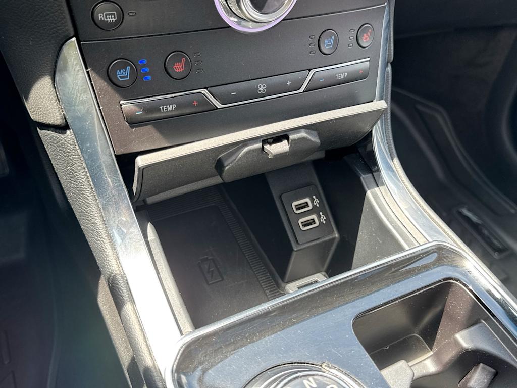 Thumbnail: 2019 Ford Edge - 35