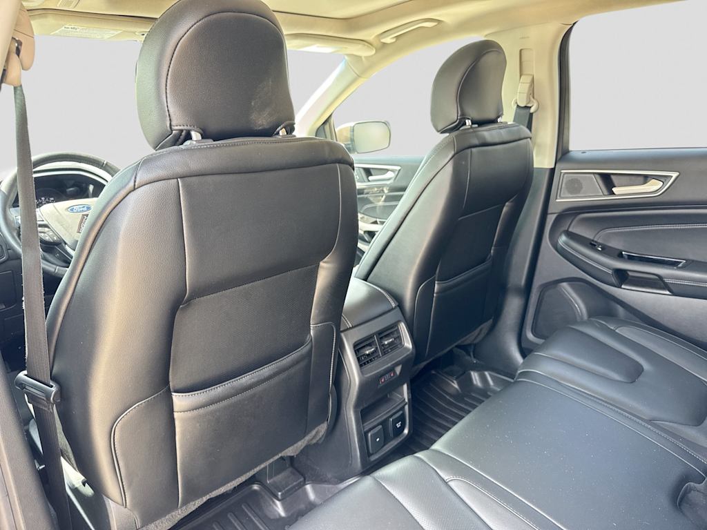 Thumbnail: 2019 Ford Edge - 11