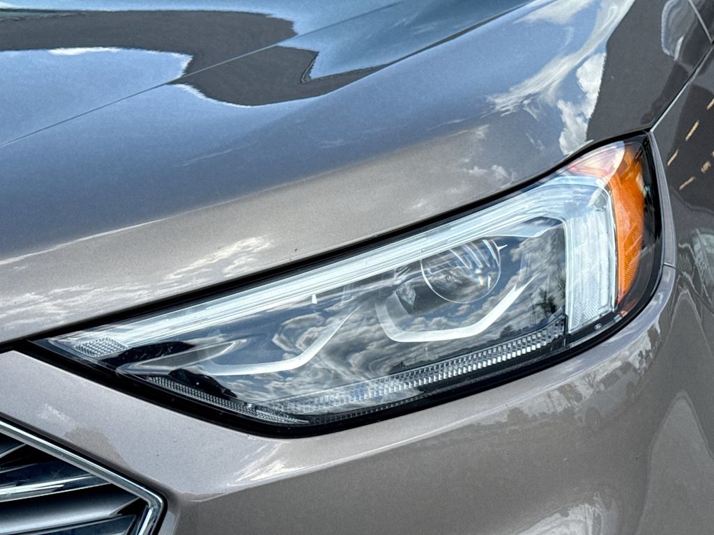 Thumbnail: 2019 Ford Edge - 23
