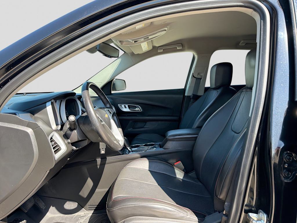 Thumbnail: 2017 Chevrolet Equinox - 10