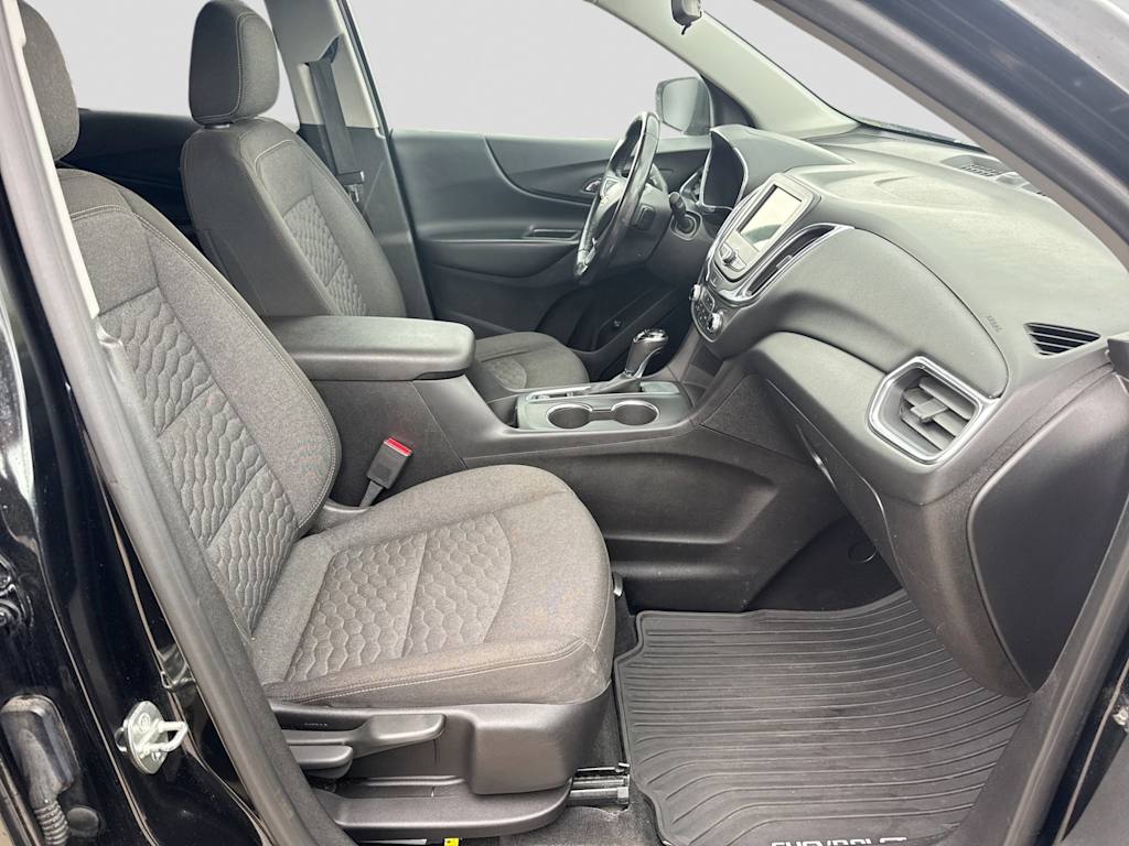 Thumbnail: 2019 Chevrolet Equinox - 10
