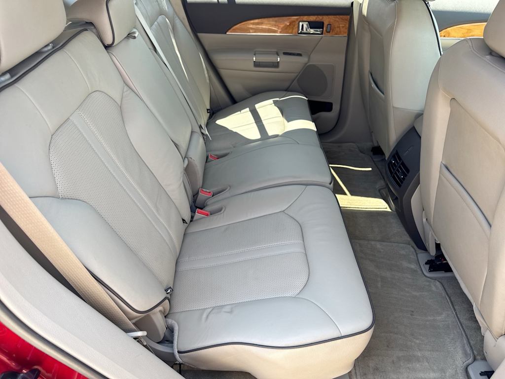 Thumbnail: 2015 Lincoln MKX - 28