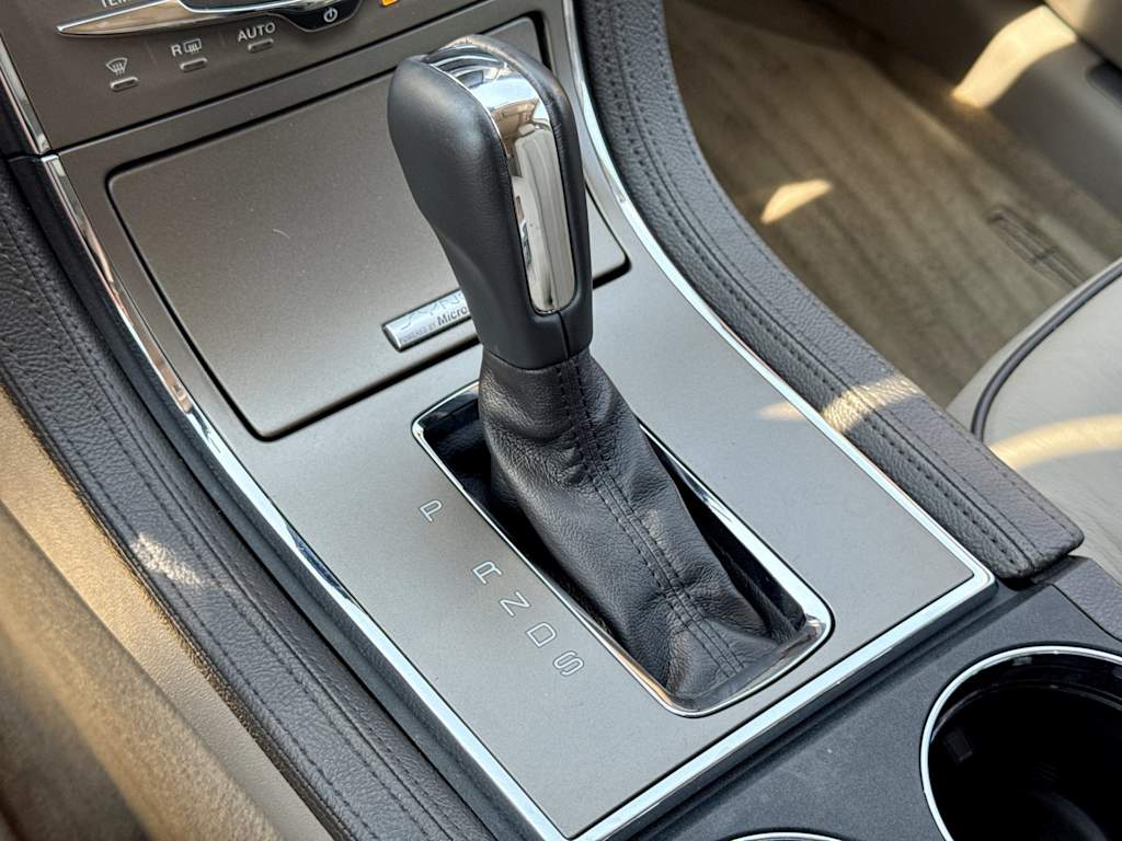 Thumbnail: 2015 Lincoln MKX - 36