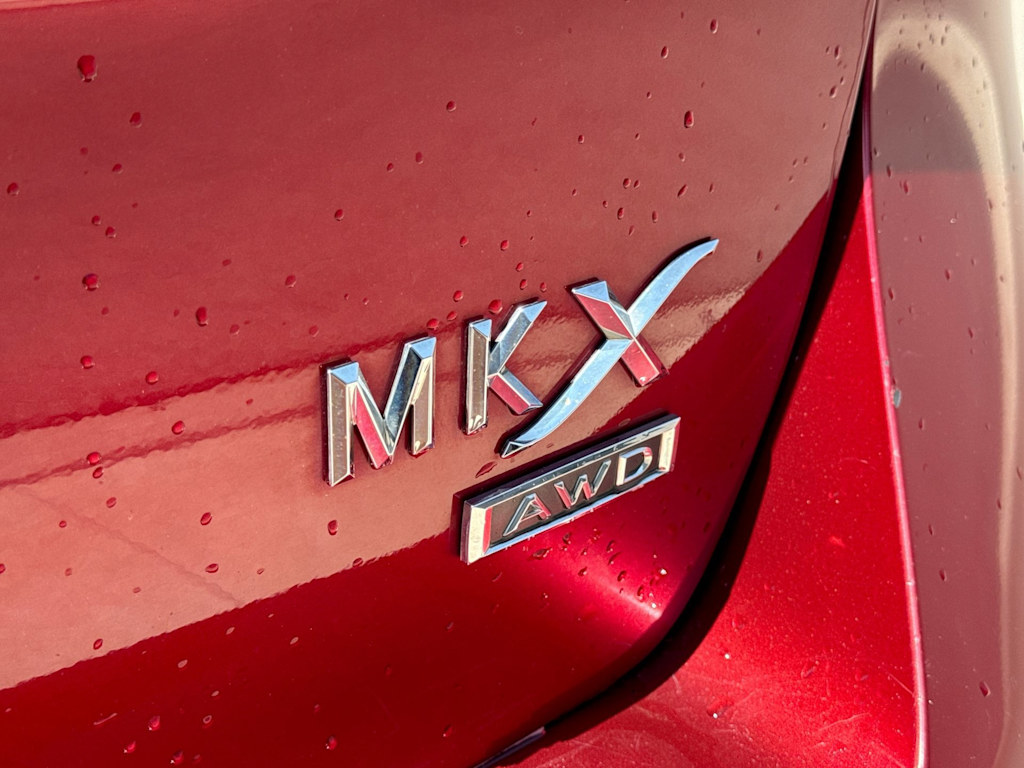 Thumbnail: 2015 Lincoln MKX - 24