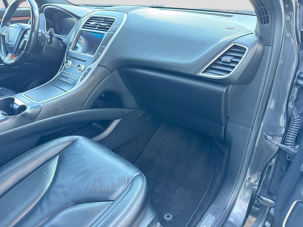 Thumbnail: 2019 Lincoln Nautilus - 7