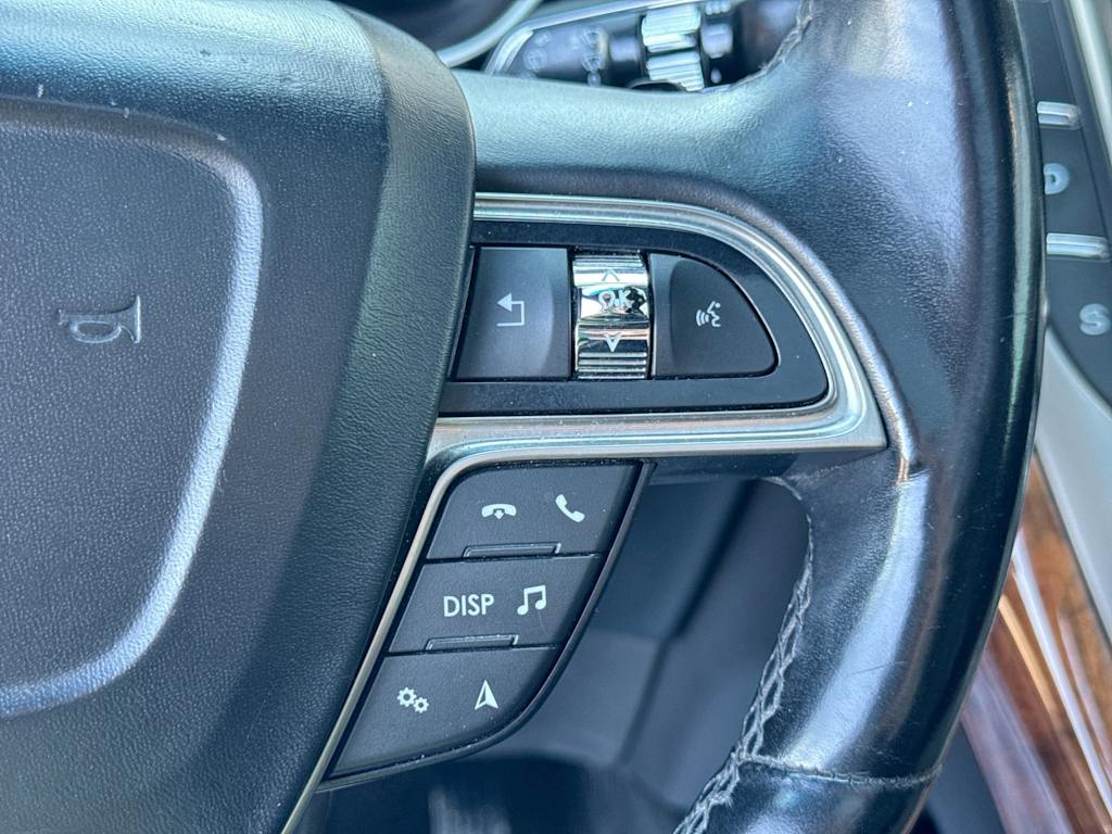 Thumbnail: 2019 Lincoln Nautilus - 27