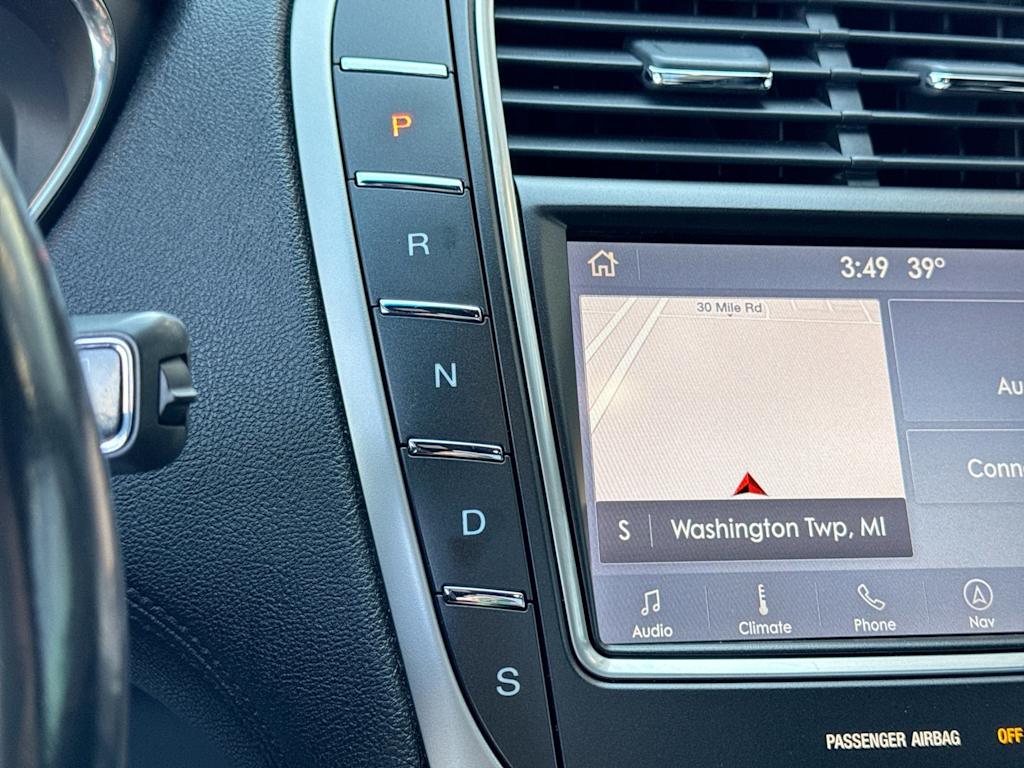 Thumbnail: 2019 Lincoln Nautilus - 33