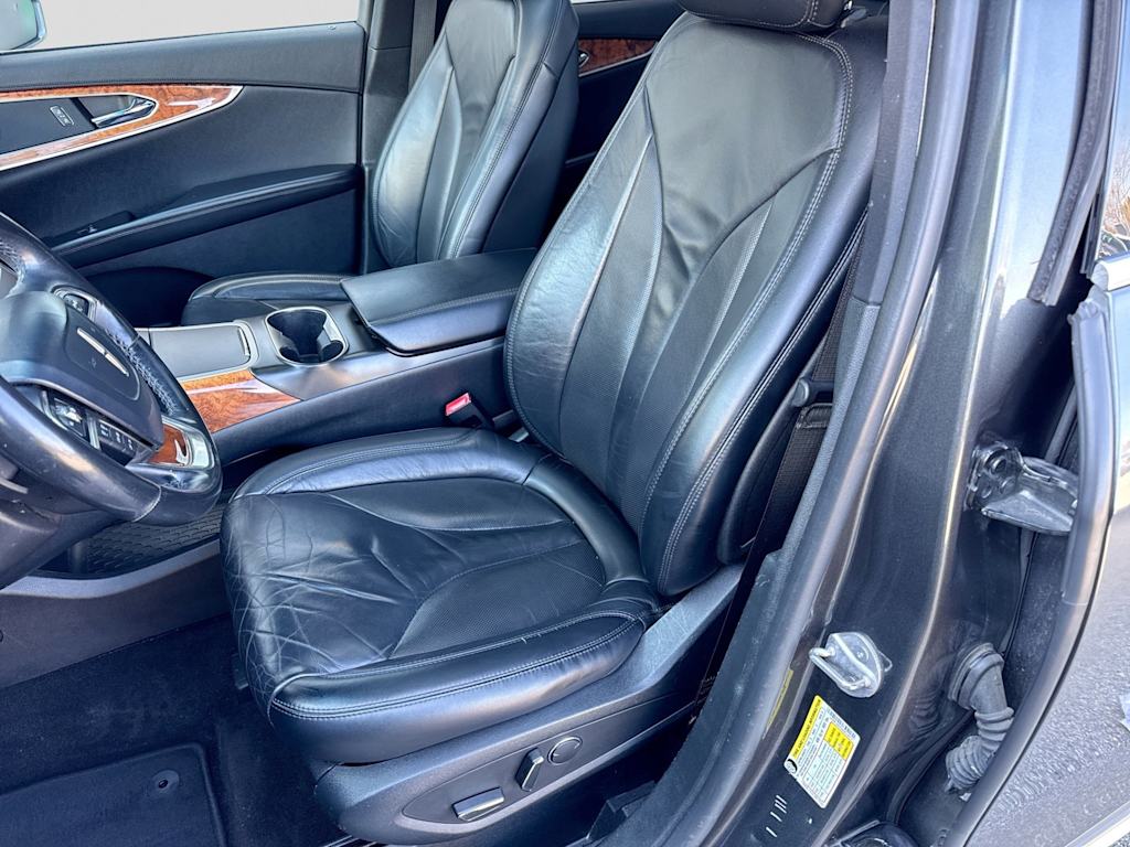 Thumbnail: 2019 Lincoln Nautilus - 19