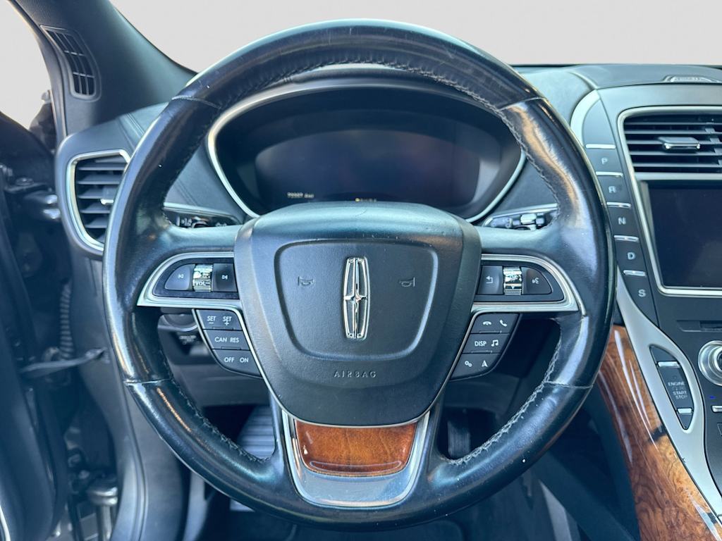 Thumbnail: 2019 Lincoln Nautilus - 9