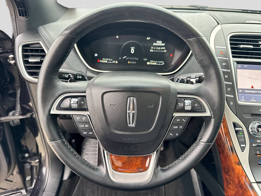 Thumbnail: 2020 Lincoln Nautilus - 12