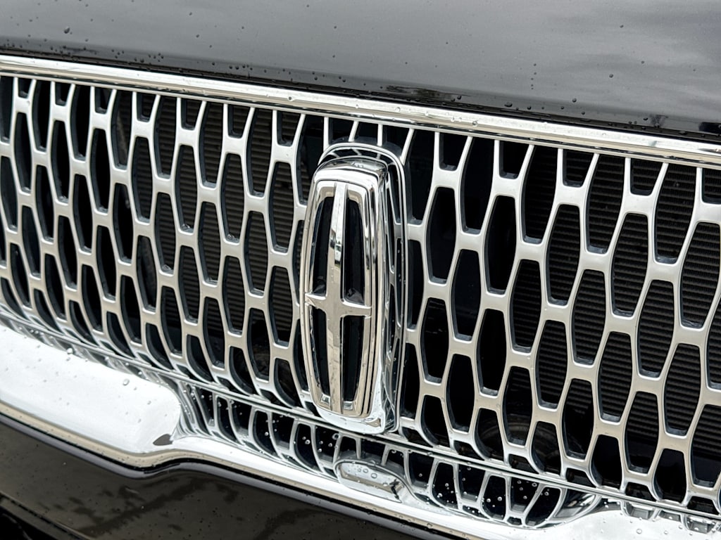 Thumbnail: 2020 Lincoln Nautilus - 6